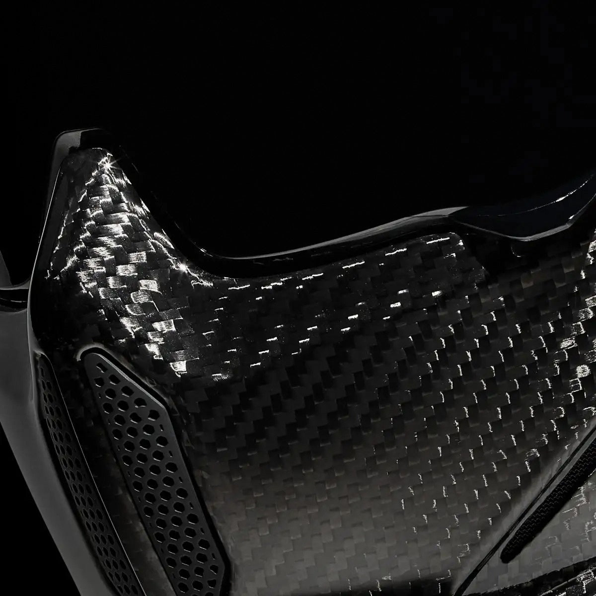 AT4.0 Liquid Carbon RR Performance Helmet